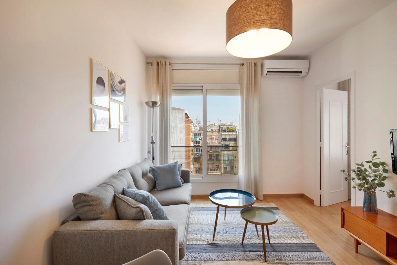 Fisa Rentals Aribau Barcelona Exterior photo